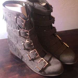 Joan boyce boots- size 6.5- brand new